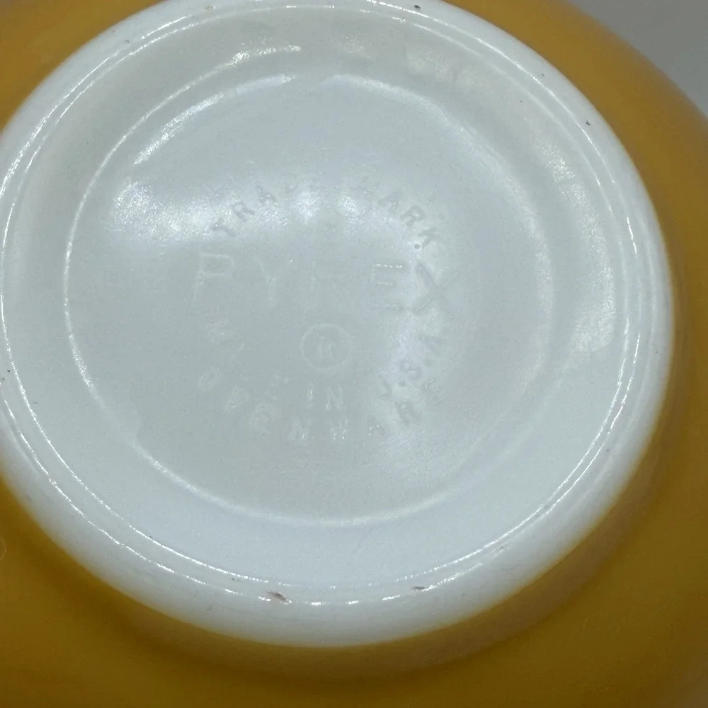 Vintage Pyrex‎ Cinderella Orange Mixing Bowl 1 1/2 Quart 442 Tab Handles